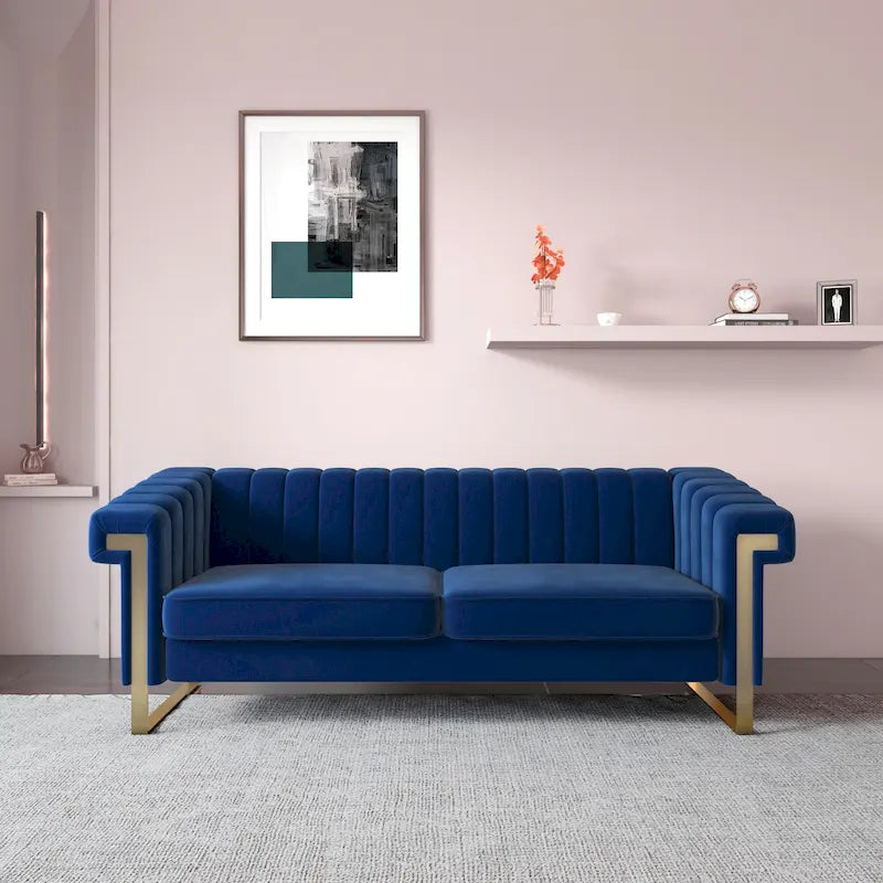 Canapé Chesterfield traditionnel en velours capitonné, avec coussins amovibles et pieds dorés