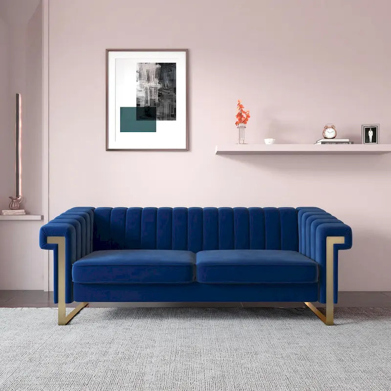 Canapé Chesterfield traditionnel en velours capitonné, avec coussins amovibles et pieds dorés