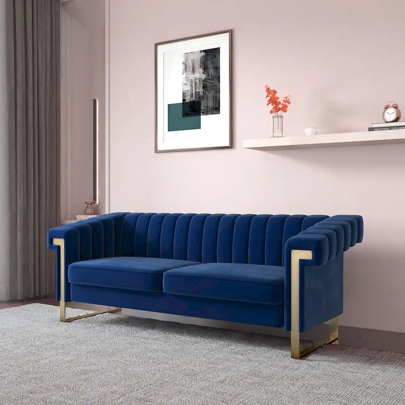 Canapé Chesterfield traditionnel en velours capitonné, avec coussins amovibles et pieds dorés